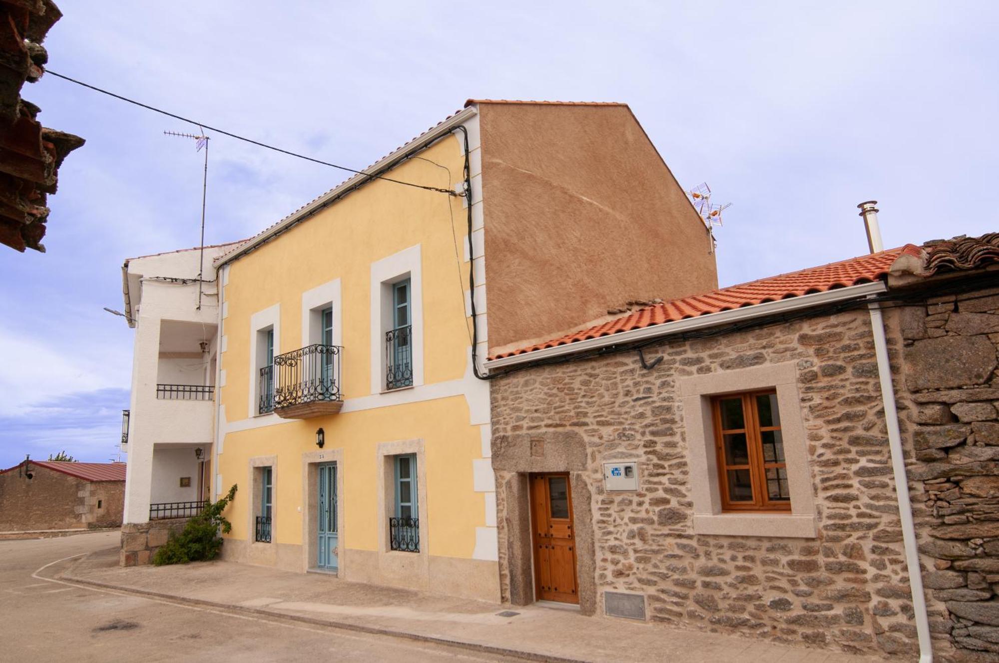 Casa Amarilla Arribes Villa Cerezal de Penahorcada Exteriör bild